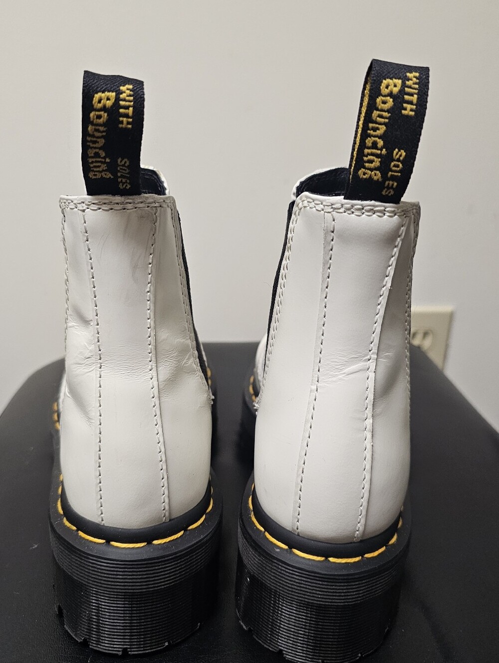 Dr. Martens 2976 Quad Platform White Chelsea Boots Size US 4 - Picture 5 of 12